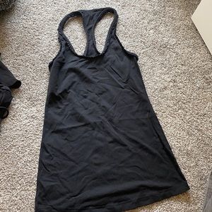 Lululemon like new tank top size 4-6